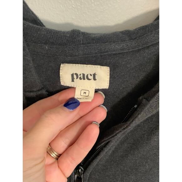 Pact light weight zippered front jacket size medium - Picture 2 of 5